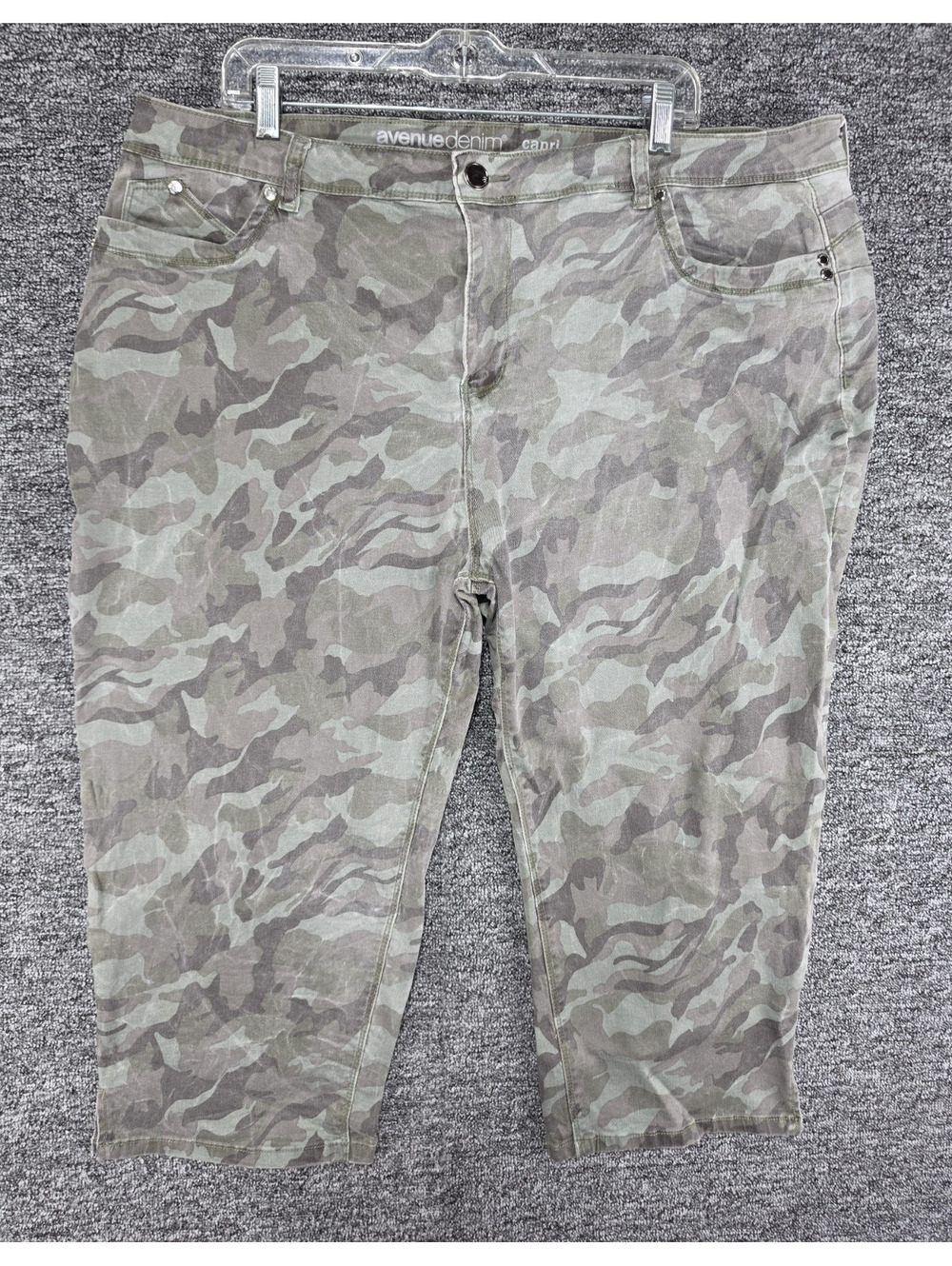 Avenue Denim Camo Denim Women's Capri Pants Plus 22 Regular Mid Rise Straight